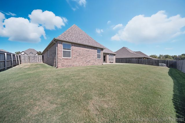 1501 E Phoenix Street, Broken Arrow, OK 74011