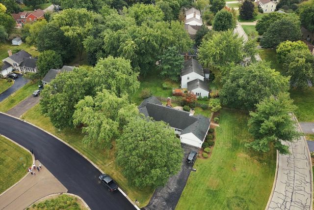 1114 Lexington Lane, Batavia, IL 60510