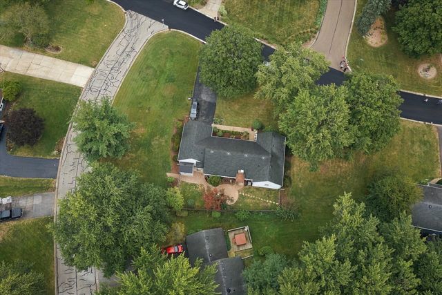 1114 Lexington Lane, Batavia, IL 60510