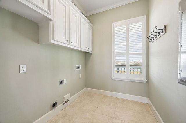 23 Fleming, Hitchcock, TX 77563