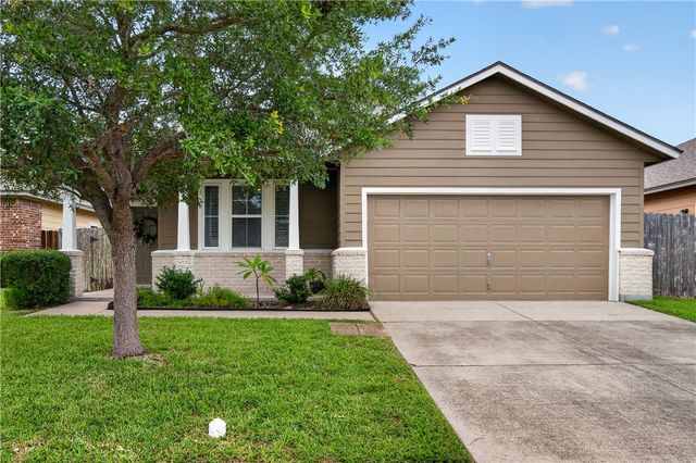 2622 Las Brisas St, Corpus Christi, TX 78414