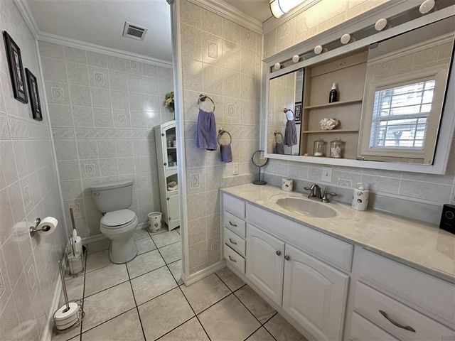 910 Oak Lane, Hackberry, LA 70645