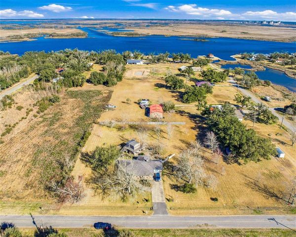 910 Oak Lane, Hackberry, LA 70645