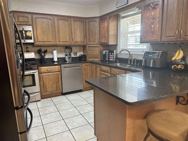 910 Oak Lane, Hackberry, LA 70645