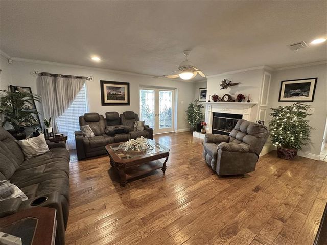 910 Oak Lane, Hackberry, LA 70645