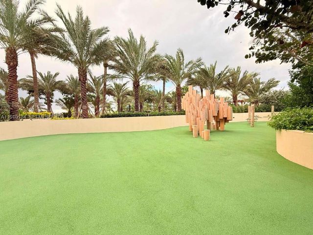 400 S Pointe Dr 2310, Miami Beach, FL 33139