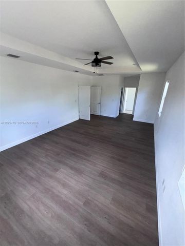 157 NE 27th Ter 157, Homestead, FL 33033