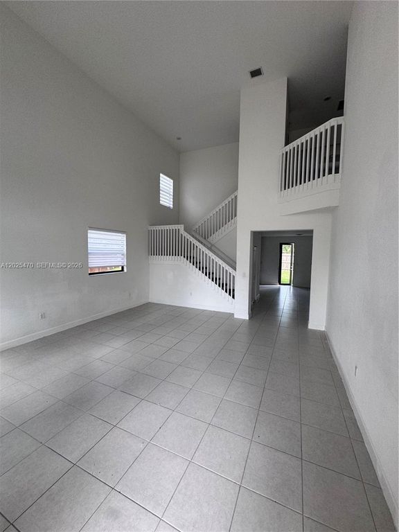 157 NE 27th Ter 157, Homestead, FL 33033