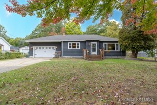 15691 Pruin Street, Spring Lake Twp, MI 49456