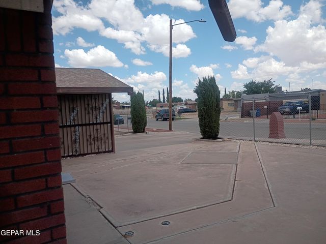912 AGUA PRIETA Drive, El Paso, TX 79907