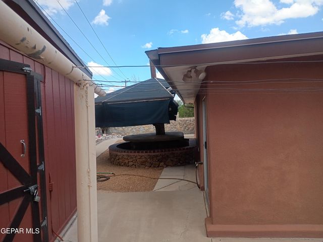 912 AGUA PRIETA Drive, El Paso, TX 79907