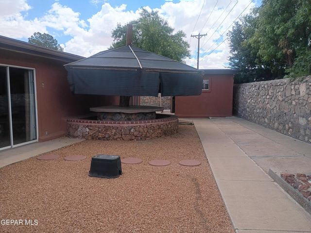 912 AGUA PRIETA Drive, El Paso, TX 79907