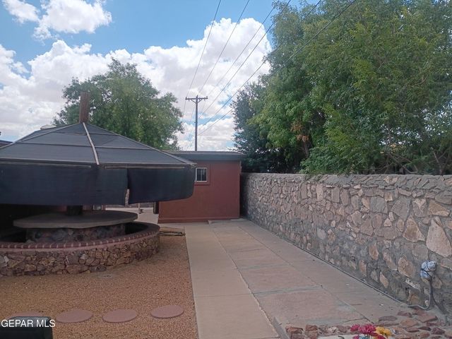 912 AGUA PRIETA Drive, El Paso, TX 79907