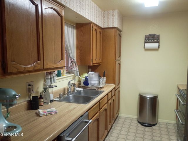 912 AGUA PRIETA Drive, El Paso, TX 79907