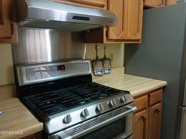 912 AGUA PRIETA Drive, El Paso, TX 79907