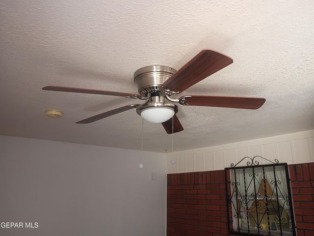 912 AGUA PRIETA Drive, El Paso, TX 79907