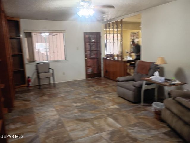 912 AGUA PRIETA Drive, El Paso, TX 79907