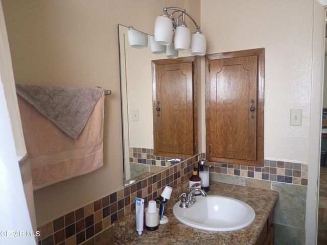 912 AGUA PRIETA Drive, El Paso, TX 79907