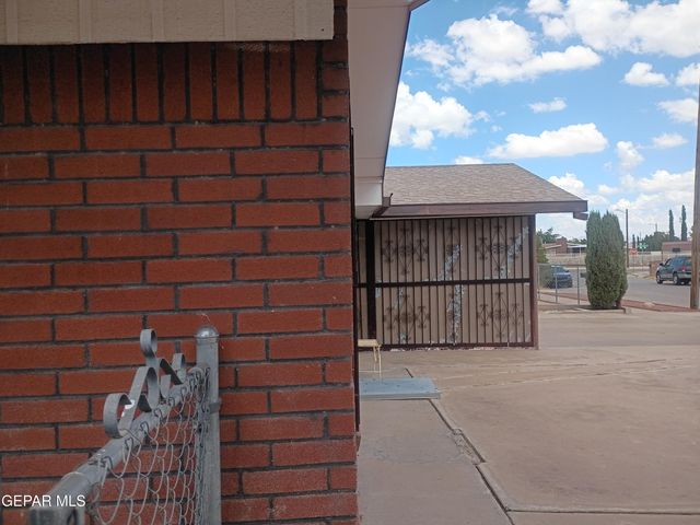 912 AGUA PRIETA Drive, El Paso, TX 79907