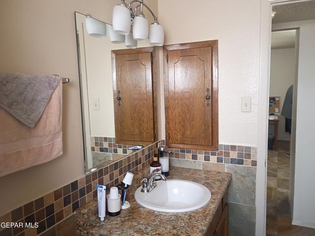 912 AGUA PRIETA Drive, El Paso, TX 79907