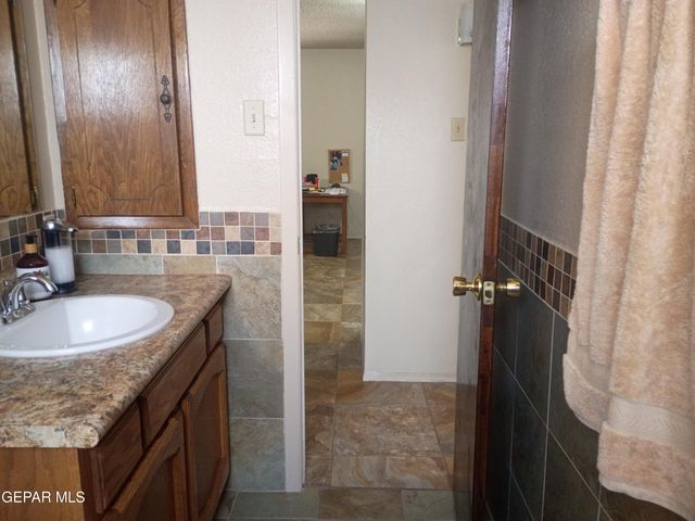 912 AGUA PRIETA Drive, El Paso, TX 79907