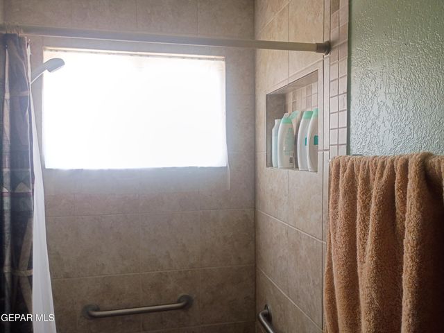 912 AGUA PRIETA Drive, El Paso, TX 79907
