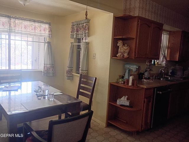 912 AGUA PRIETA Drive, El Paso, TX 79907