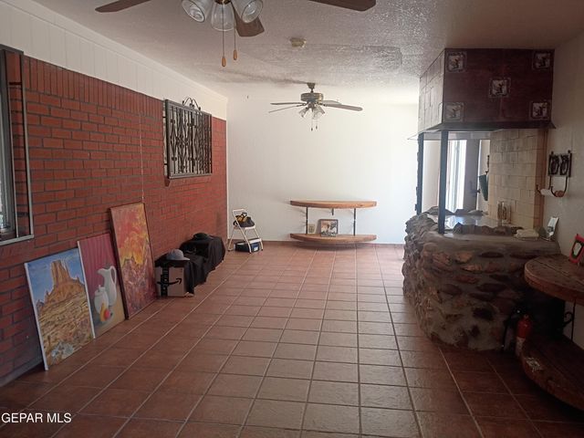912 AGUA PRIETA Drive, El Paso, TX 79907