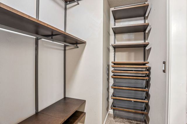 5895 Marble Circle, Johnston, IA 50131