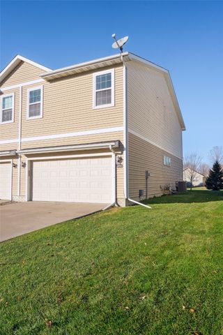 5895 Marble Circle, Johnston, IA 50131