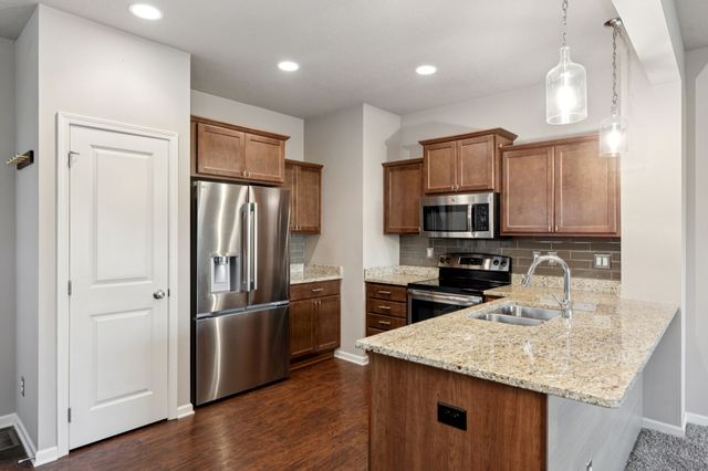 5895 Marble Circle, Johnston, IA 50131