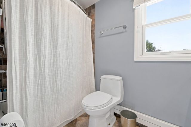 4 Tremont Ter, Livingston Twp., NJ 07039