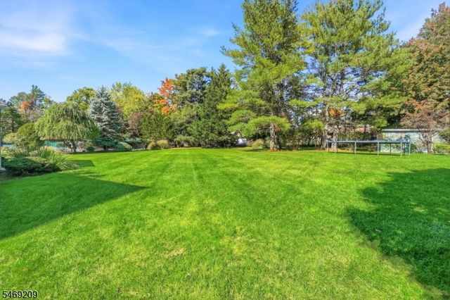 4 Tremont Ter, Livingston Twp., NJ 07039