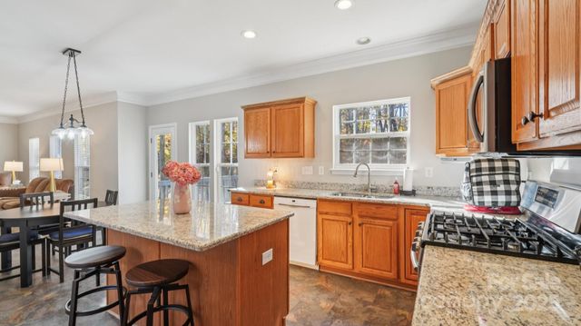 112 Sugar Thyme Lane, Mooresville, NC 28115