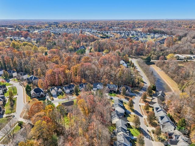 112 Sugar Thyme Lane, Mooresville, NC 28115