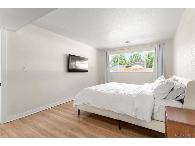 7683 S Vine St, Centennial, CO 80122