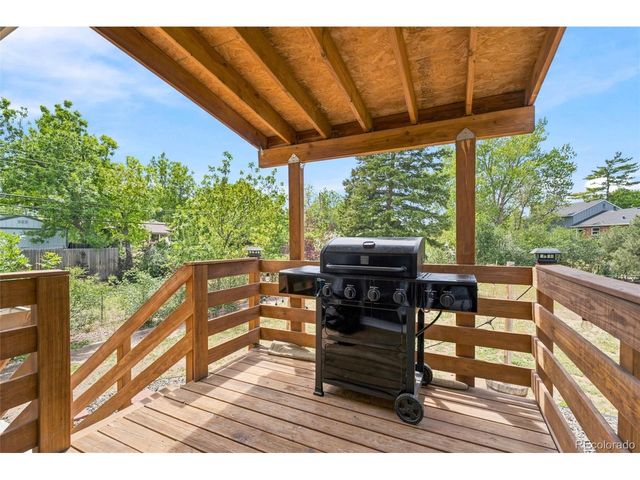7683 S Vine St, Centennial, CO 80122
