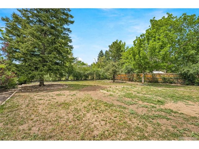 7683 S Vine St, Centennial, CO 80122