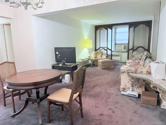 83-25 98th Street 1M, Woodhaven, NY 11421