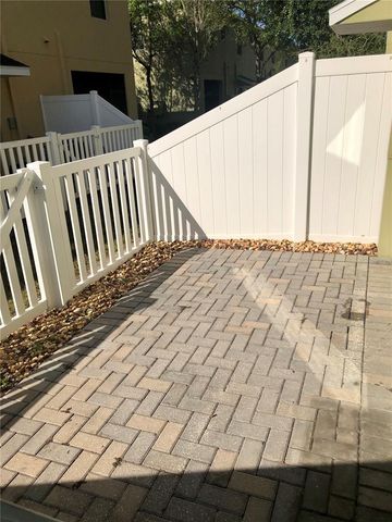 8541 BRUSHLEAF WAY, Tampa, FL 33647