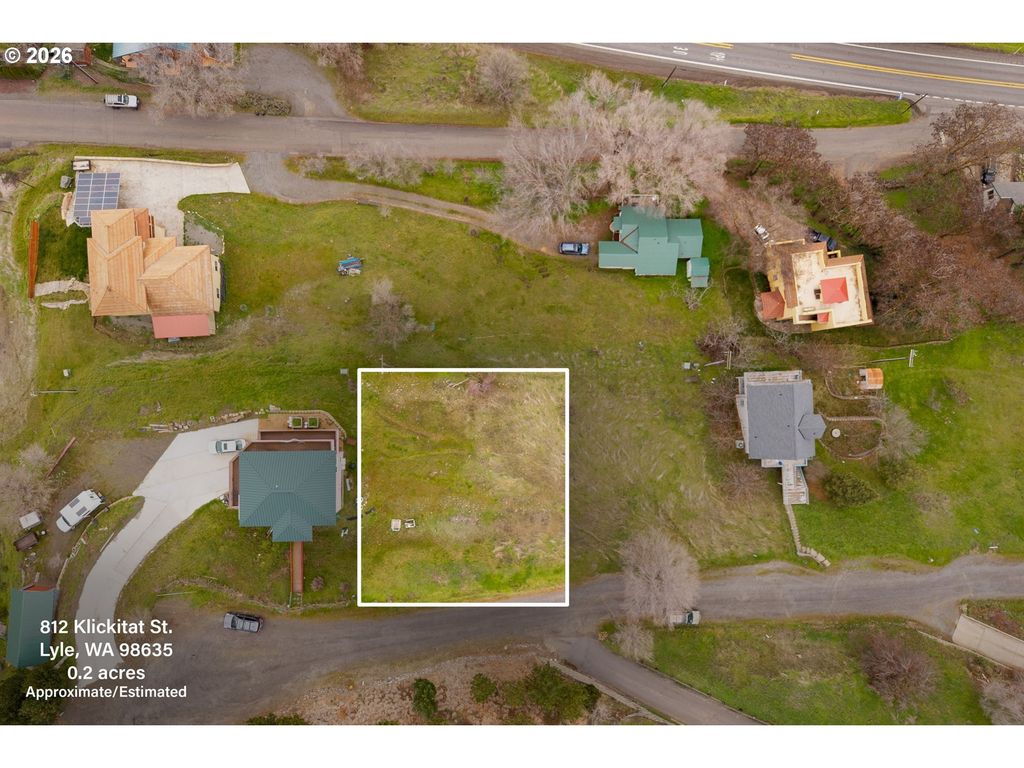812 KLICKITAT St, Lyle, WA 98635