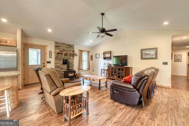 366 Upper Fox Trail, Blairsville, GA 30512