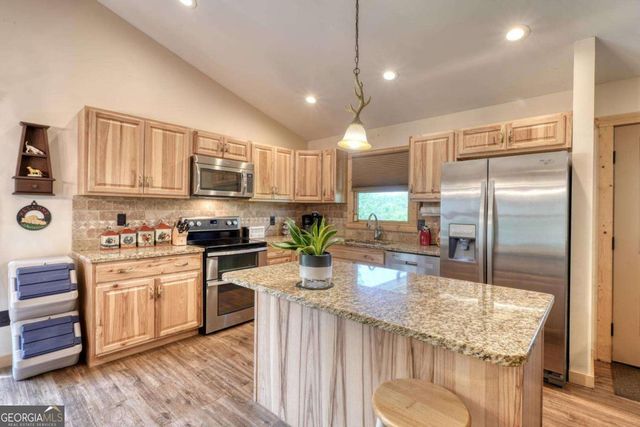 366 Upper Fox Trail, Blairsville, GA 30512