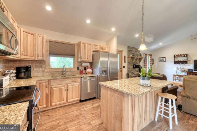 366 Upper Fox Trail, Blairsville, GA 30512