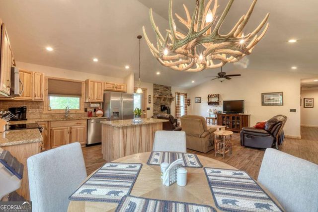 366 Upper Fox Trail, Blairsville, GA 30512