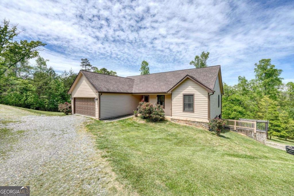 366 Upper Fox Trail, Blairsville, GA 30512