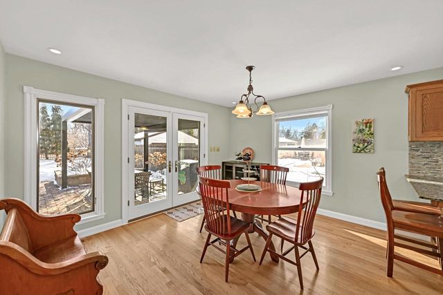 927 E Lexington BOULEVARD, Whitefish Bay, WI 53217