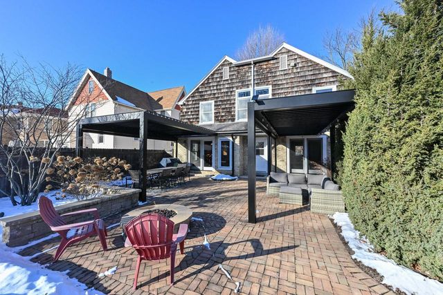 927 E Lexington BOULEVARD, Whitefish Bay, WI 53217