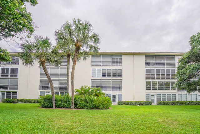 4401 Martinique Court D2, Coconut Creek, FL 33066