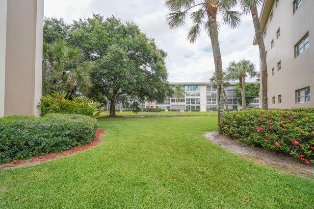 4401 Martinique Court D2, Coconut Creek, FL 33066